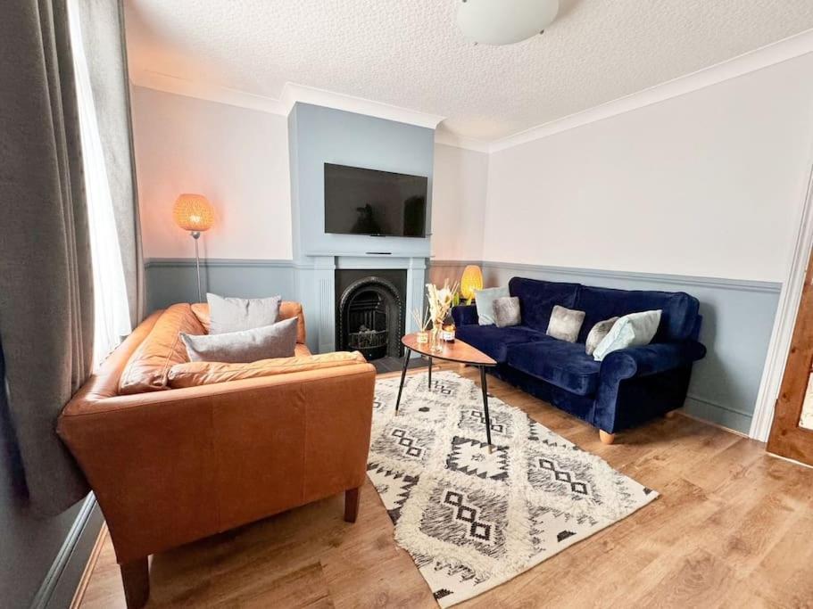Large House With Fast Trains To London Villa London Borough of London Borough of Croydon Exteriör bild